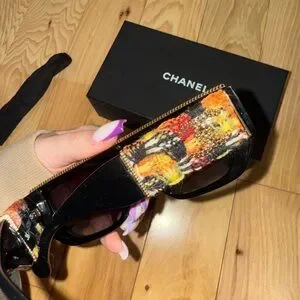 CHANEL | Accessories | Chanel Black And Orange Sunglasses  display picture 3